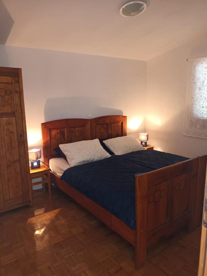 Apartmani Sikic Metajna Exteriör bild